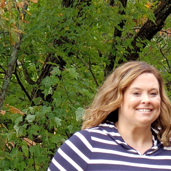 Meet your Posher, Tonia - Picture 1 of 1